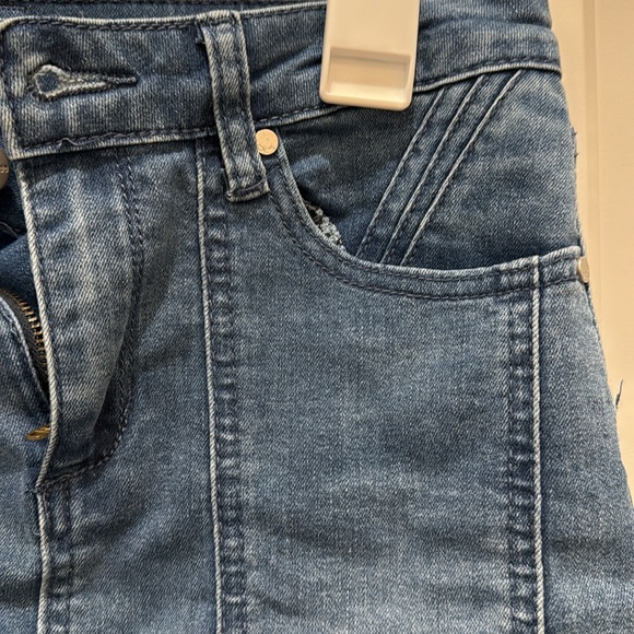 Joe’s Jeans Girls size 12 cutoff denim jean skirt - Picture 5 of 12